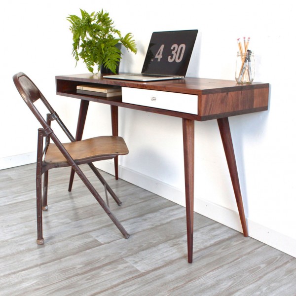 DIY Mid-Century Modern Desk. Image via Remodelaholic.